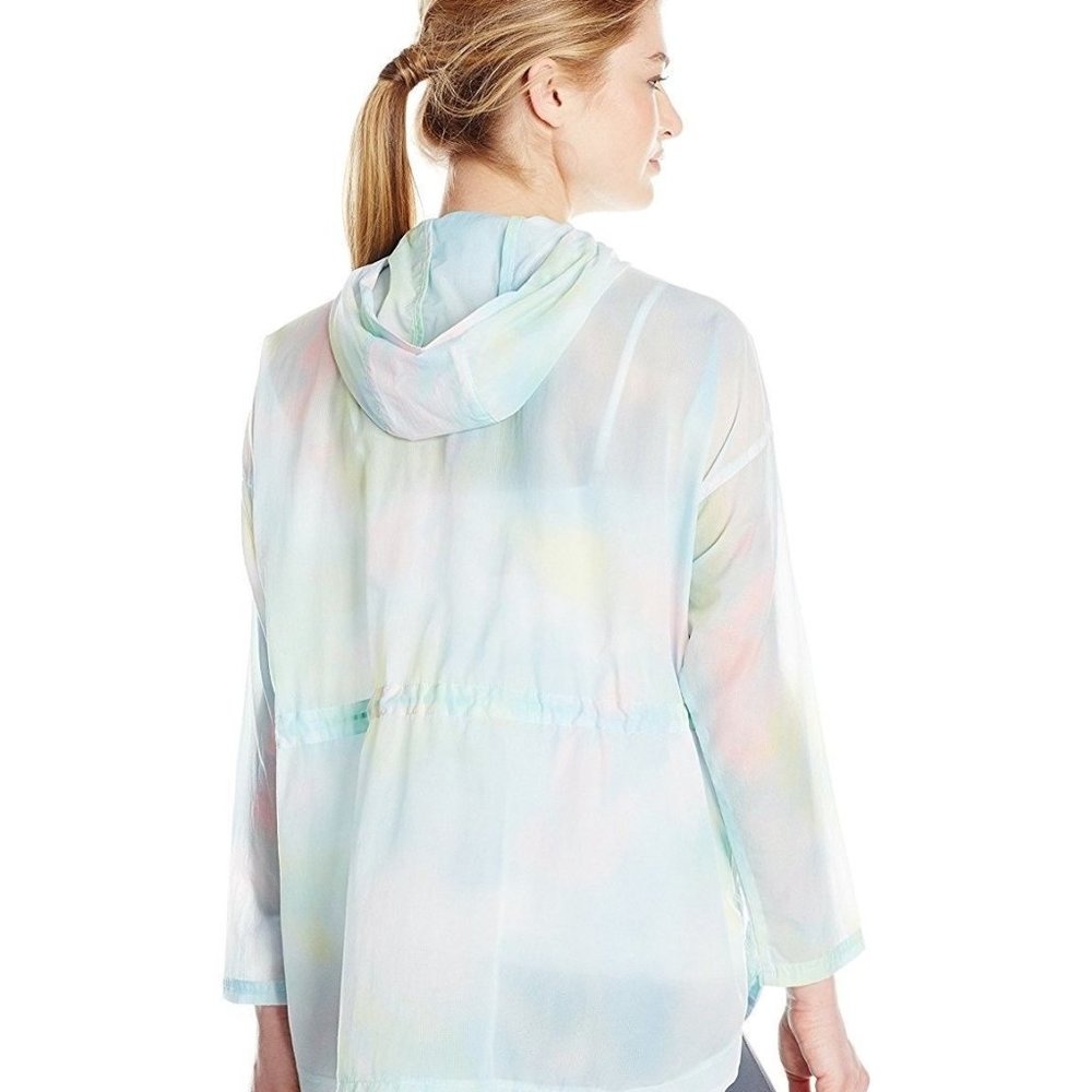 Puma Ultralight Windrunner Training Jacket Sz S - image 8